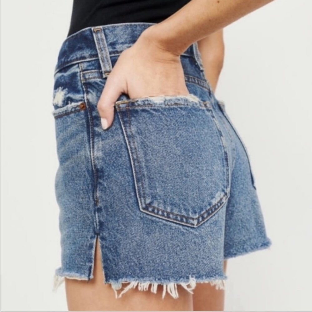Abercrombie & Fitch Annie High Rise Denim Short 26
